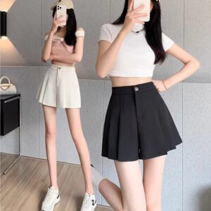 Plus-size High-waisted Figure-flattering Pleated Womens Shorts